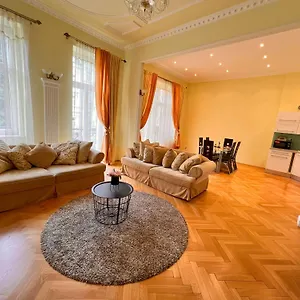  Apartment Jurincom Sadova Tschechische Republik