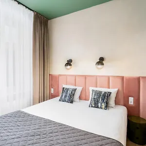 hotellátogatás