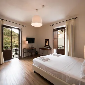 sopra-le-mura.sicilyhotelsitaly.net/