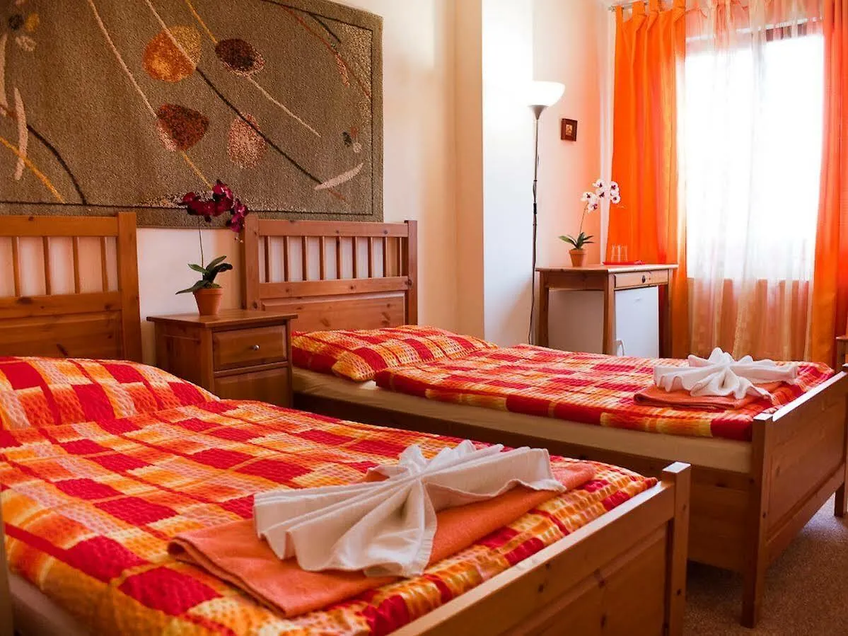 Bed & Breakfast Pension Europa Prague